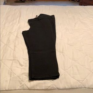 🖤 Torrid size 20 black denim capris